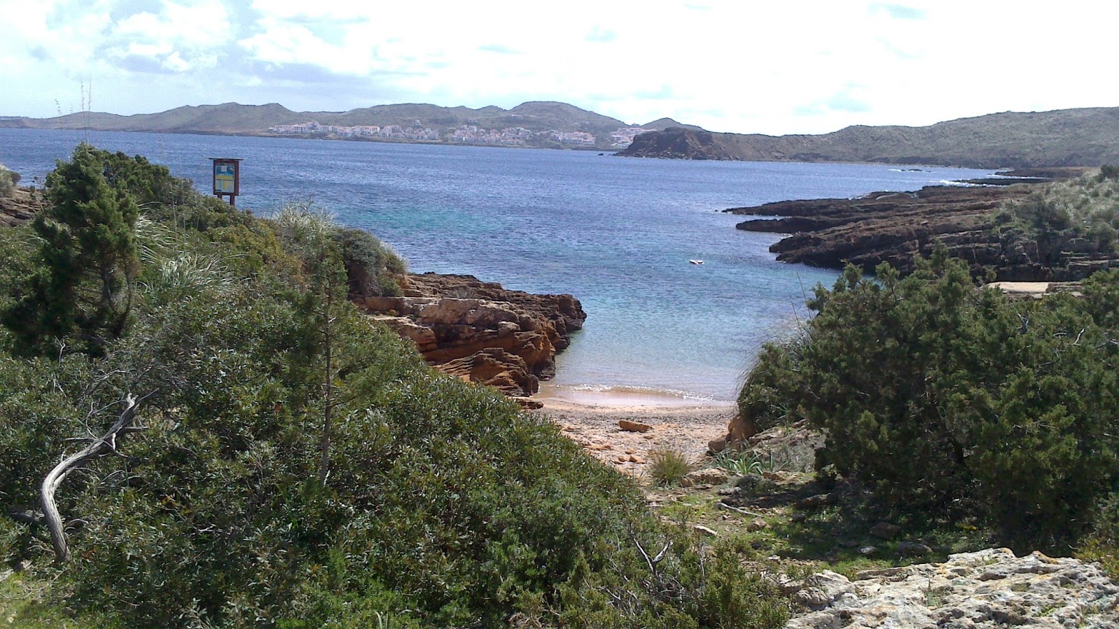 Cala En Saler Una Delle Più Nascoste E Tranquille Spiagge