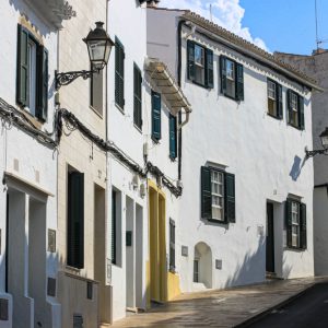 Empty,Street,With,Whitewashed,Houses,In,Alaior,Town,,Alaior,,Menorca,