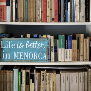 libri e life is better in Menorca