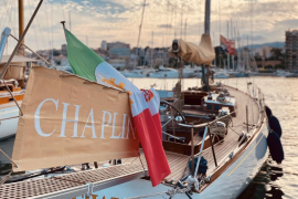 La barca a vela “Chaplin” della Marina Militare Italiana può essere visitata a Mahón questo fine settimana